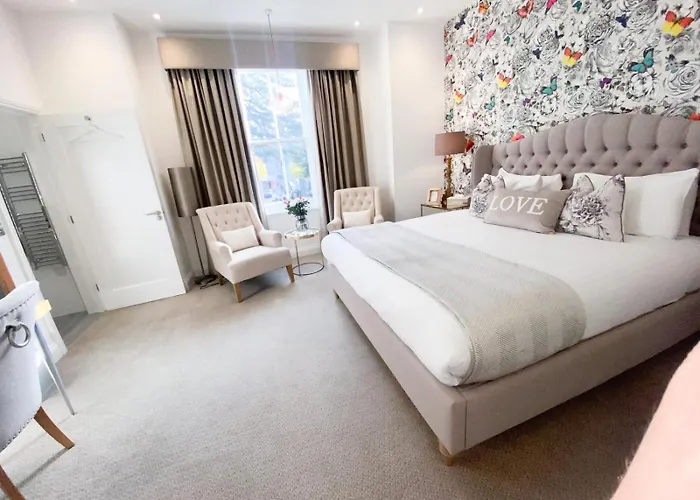 Top Bournemouth Hotels with Outdoor Pools